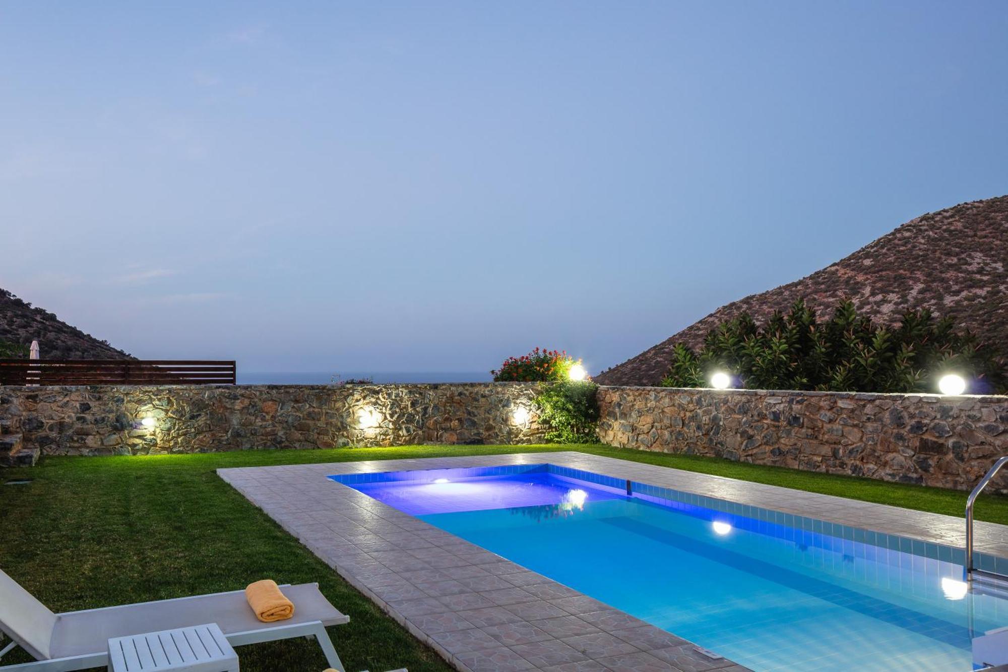 Real Dream Villas, Cretan Gems With Seaviews, By Thinkvilla Bali  Extérieur photo